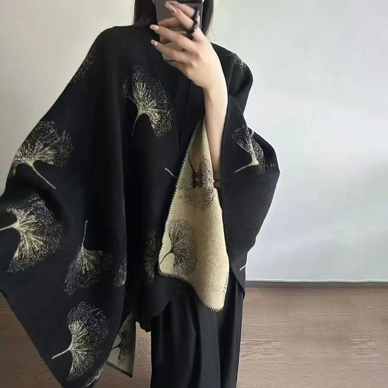 银杏叶披肩秋冬季保暖围巾暗黑开叉斗篷旅游民族风外搭加厚披风女