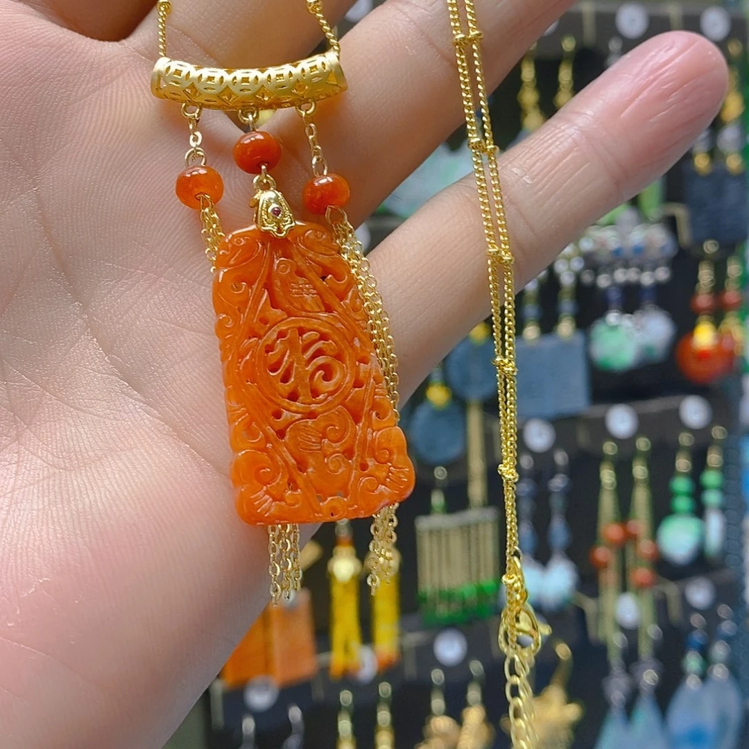 未镶嵌翡翠耳饰翡翠