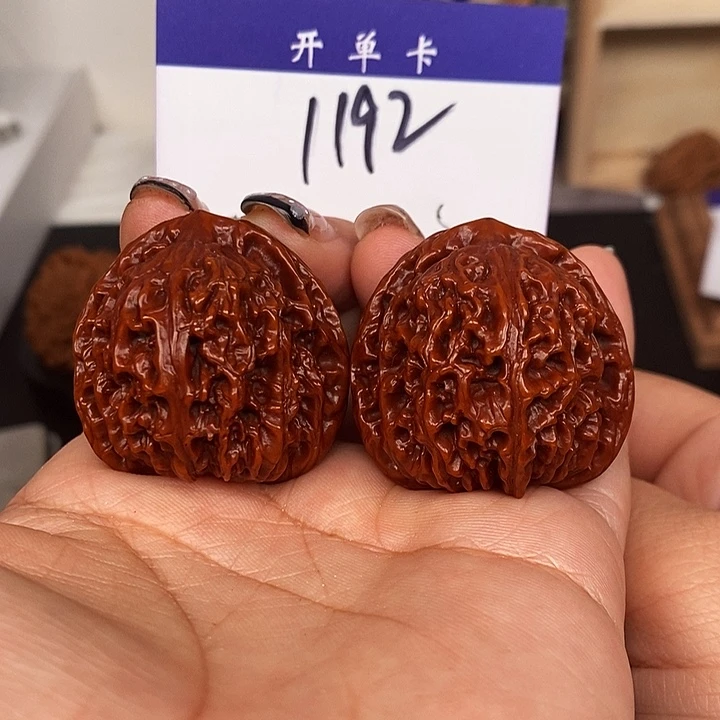 桃核吊坠南疆石37机刷s