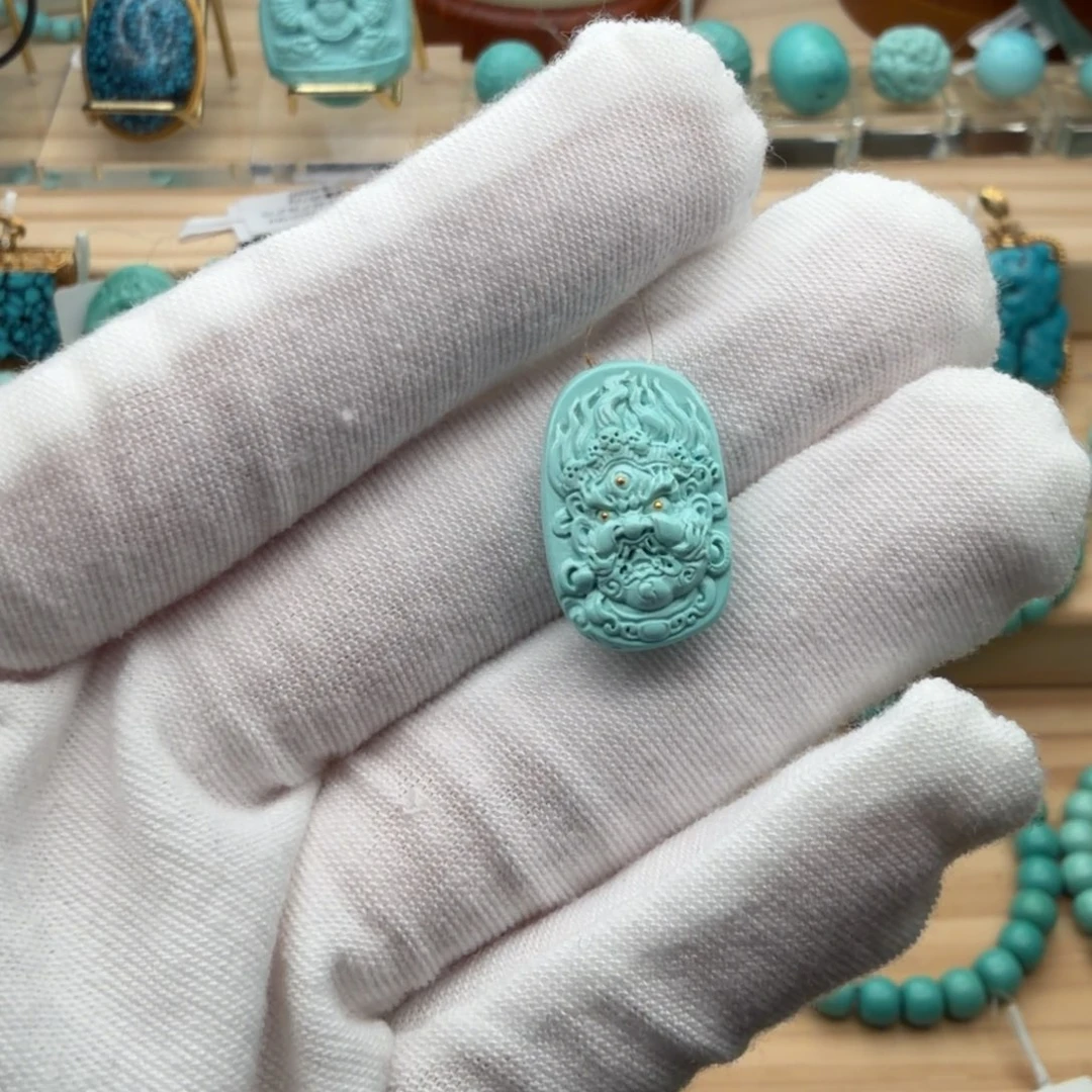 绿松石未镶嵌珠宝奇石