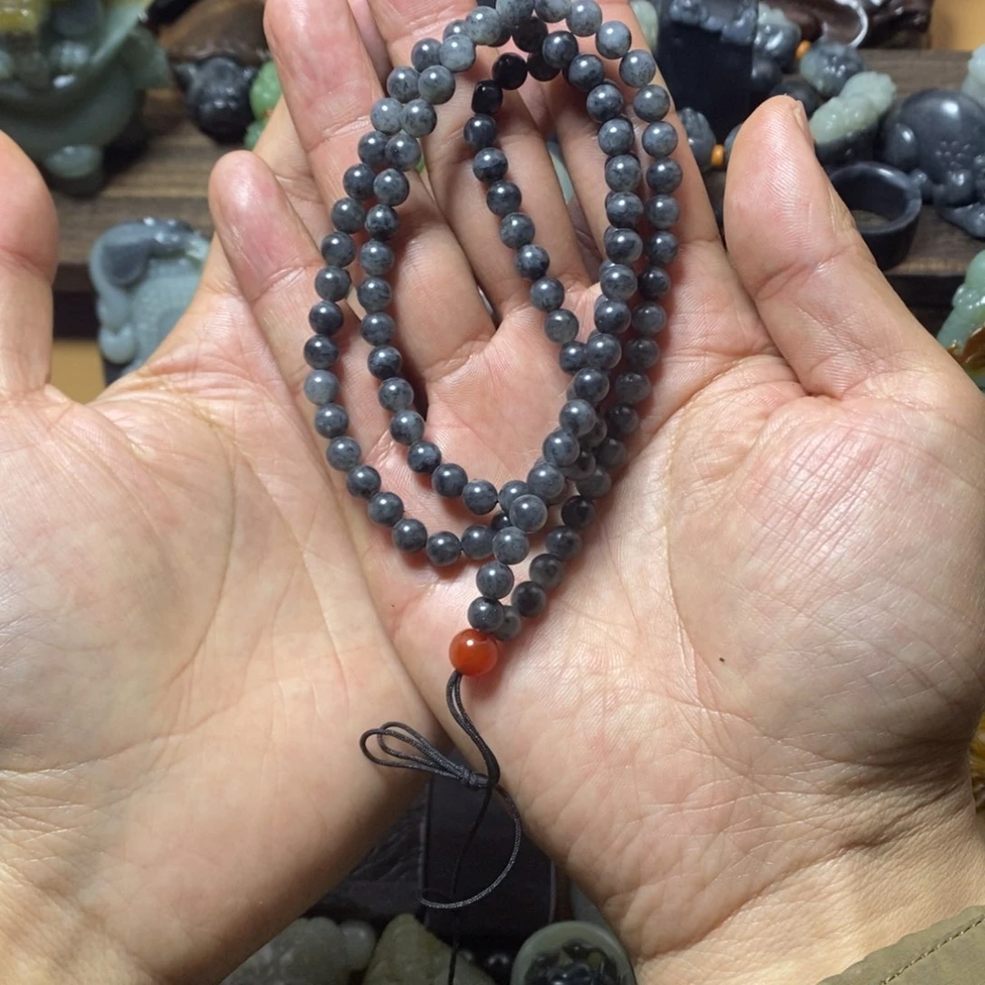 和田玉颈饰未镶嵌是*！