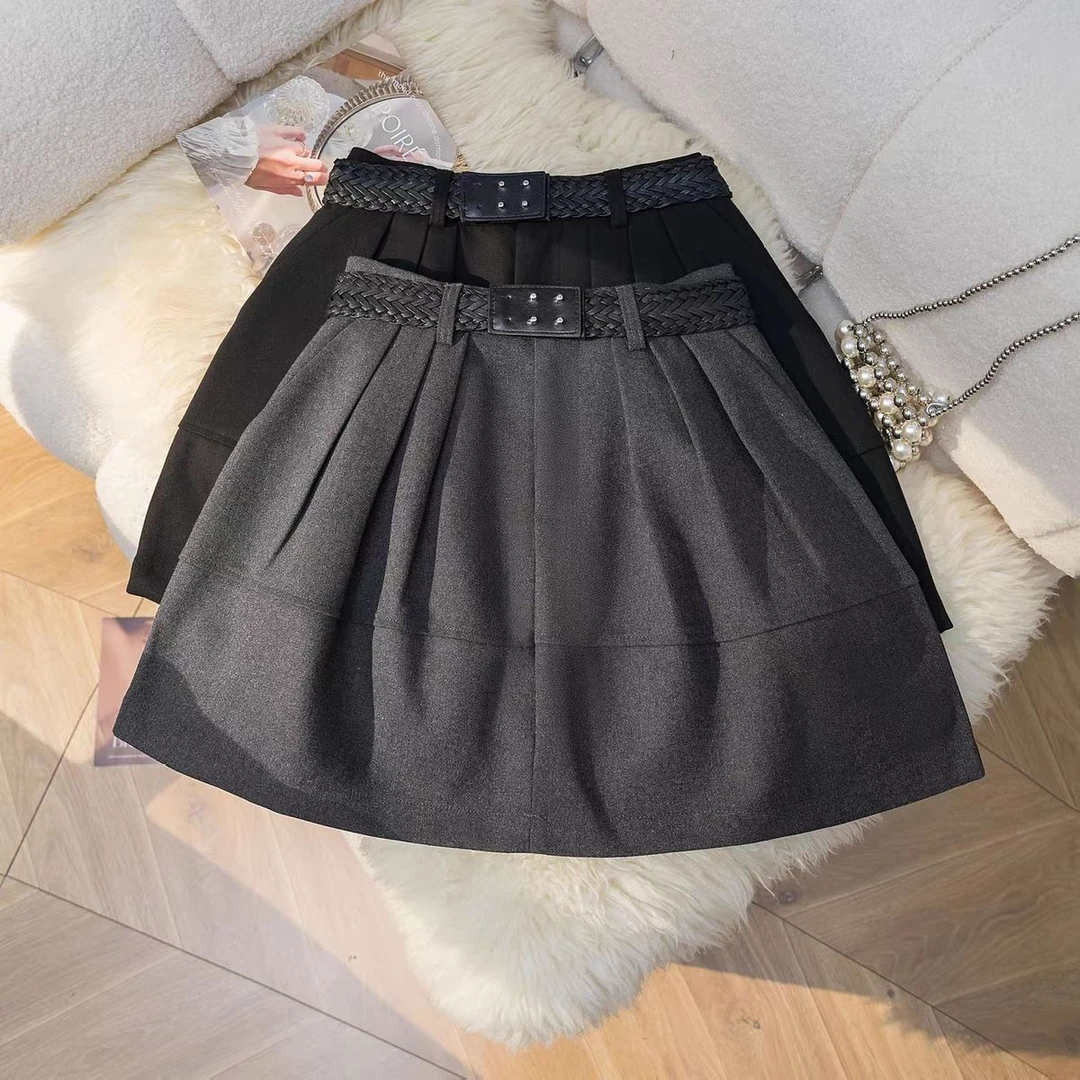 高级感灰色毛呢蓬蓬短裙女2025秋冬新品口袋高腰A字裙显瘦半身裙