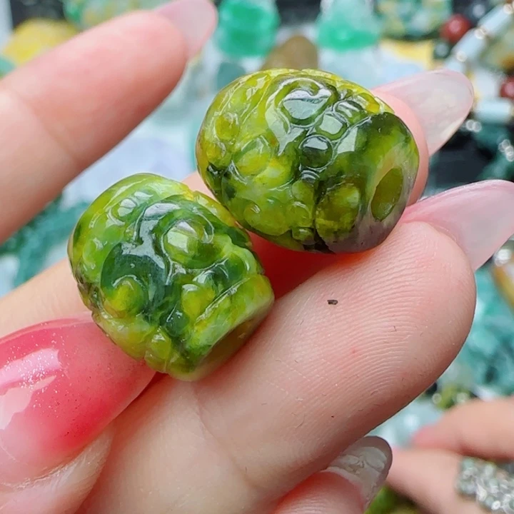 翡翠未镶嵌颈饰天然A货668
