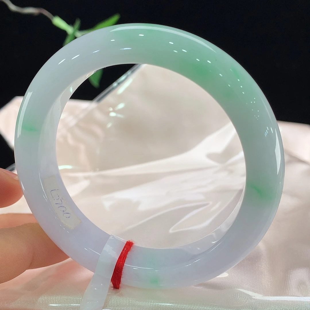 翡翠未镶嵌手镯0047