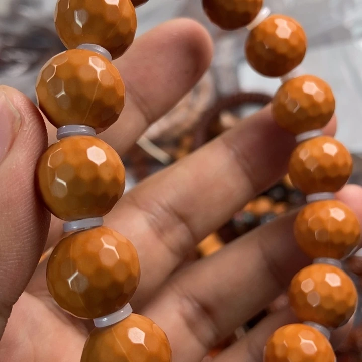 猴头核桃吊坠醉**遥文学博士论文