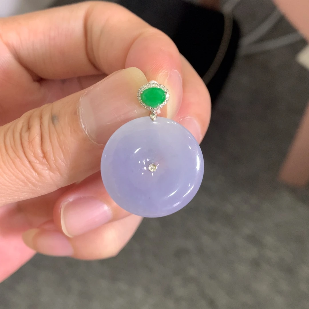 颈饰18K金镶嵌翡翠翡翠