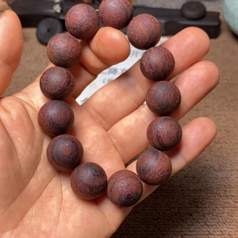 木A118降真香1.8圆珠红油结晶