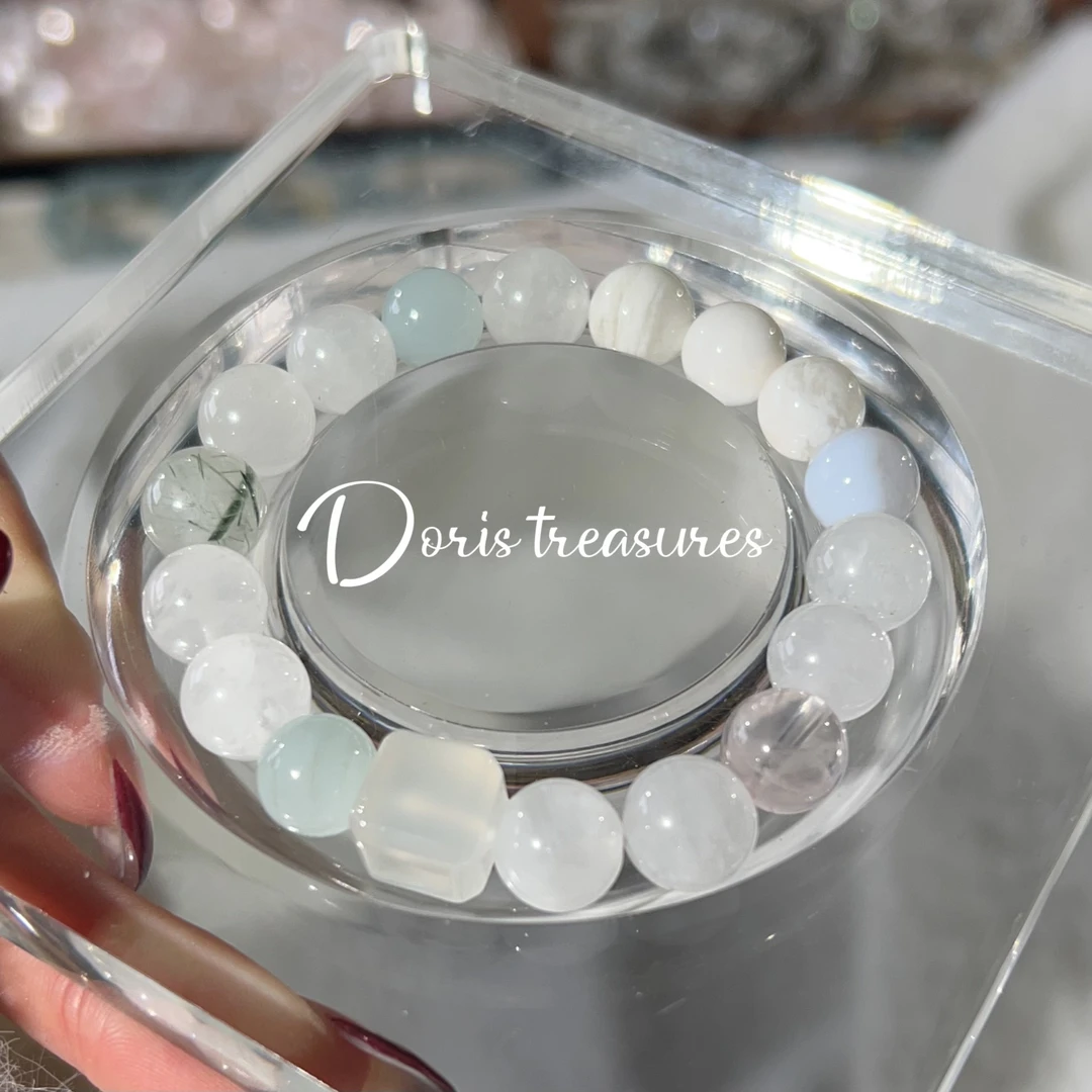 【奶呼呼】 H手链 精致气质 多样性发货 发其一 颜色微差