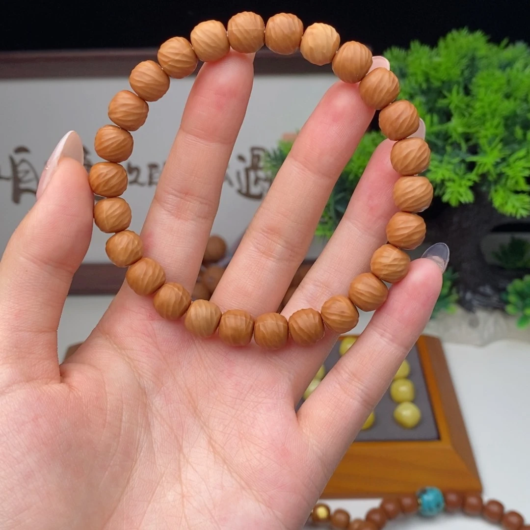 吊坠猴头核桃全品手工精雕-云锦