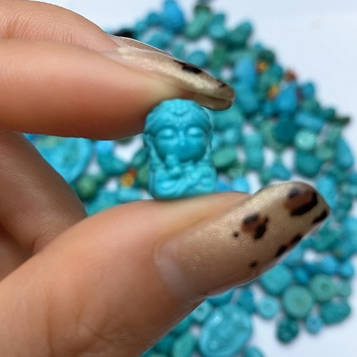 绿松石未镶嵌珠宝奇石