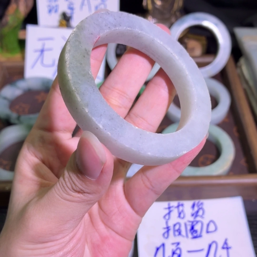 定制翡翠未镶嵌翡翠A货毛胚手镯定制