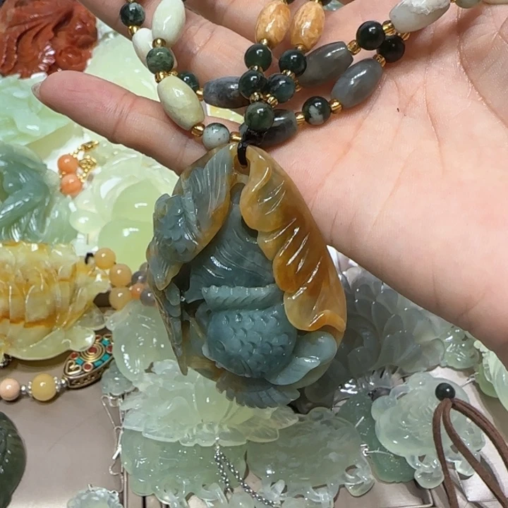 蛇纹石玉吊坠未镶嵌东**程