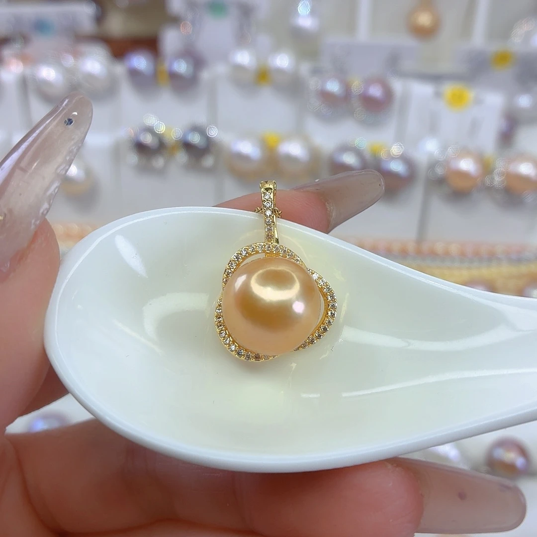 淡水珍珠颈饰合金