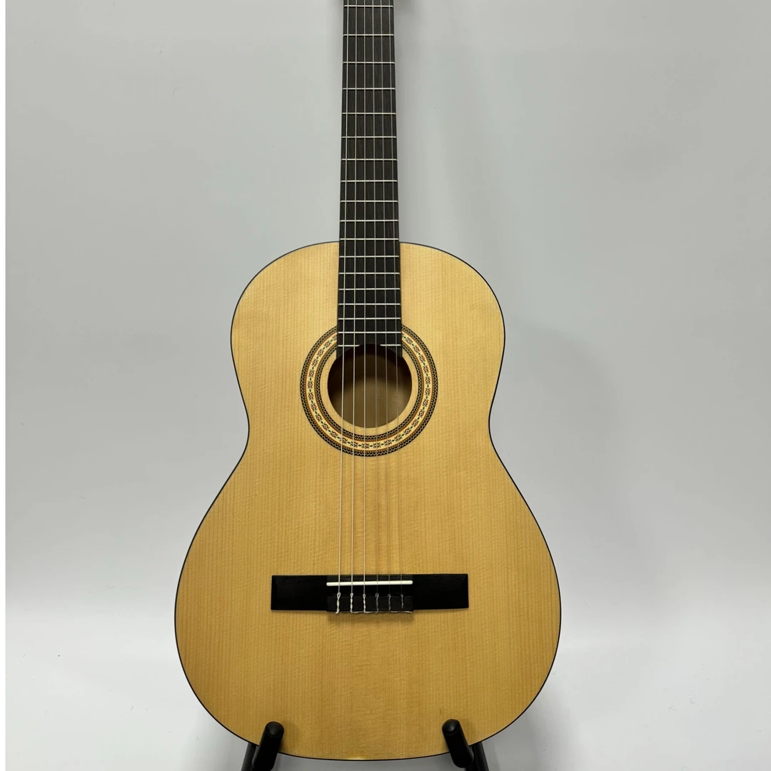 微瑕古典吉他  西提卡云杉面板  桃花心背侧