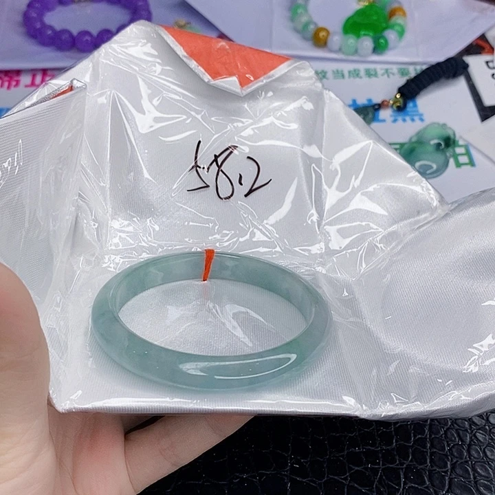 翡翠手镯未镶嵌一图一物实物为准