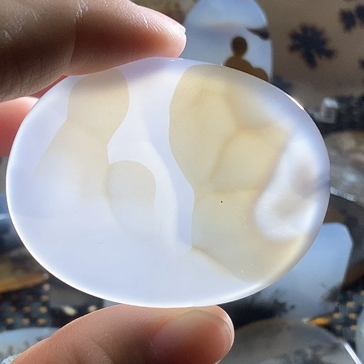 玛瑙/玉髓颈饰未镶嵌墨*