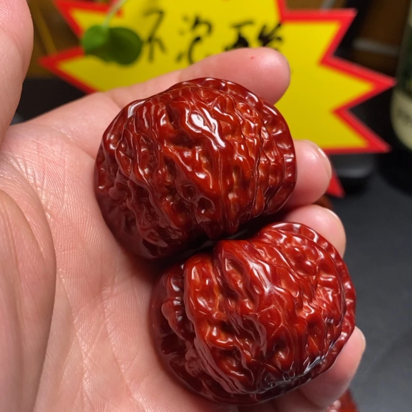 【闪购商品】文玩核桃吊坠T***k40白狮子