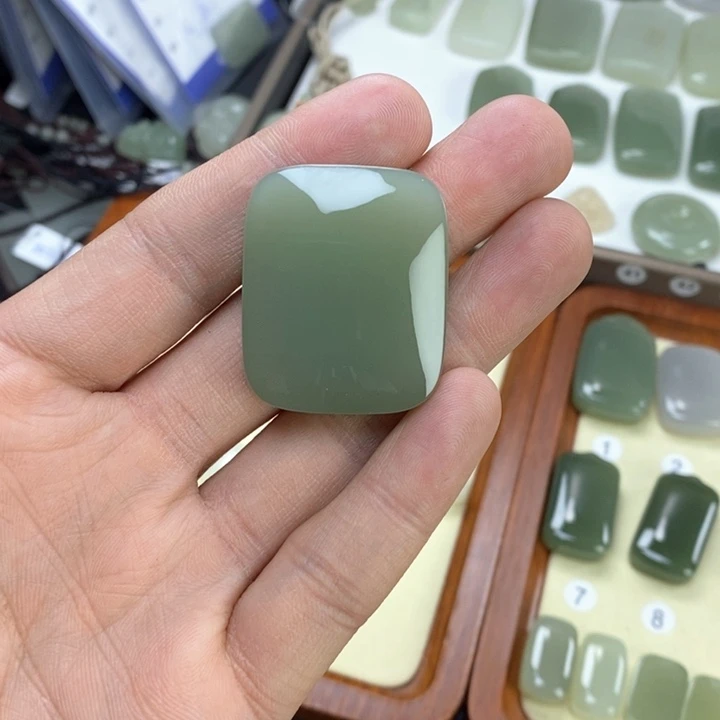 和田玉颈饰未镶嵌开**姐