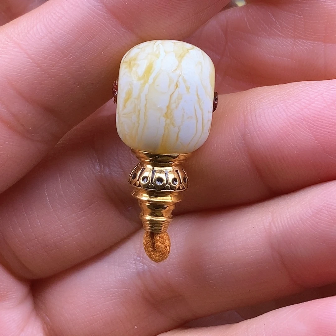 琥珀裸石18K金镶嵌张****?13mm 蜜蜡三通