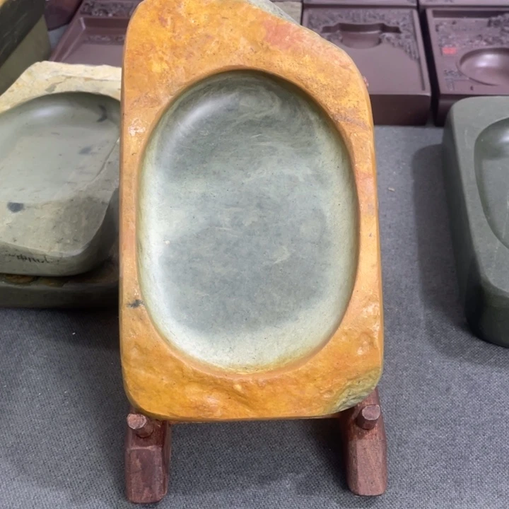 广东肇庆原石端砚