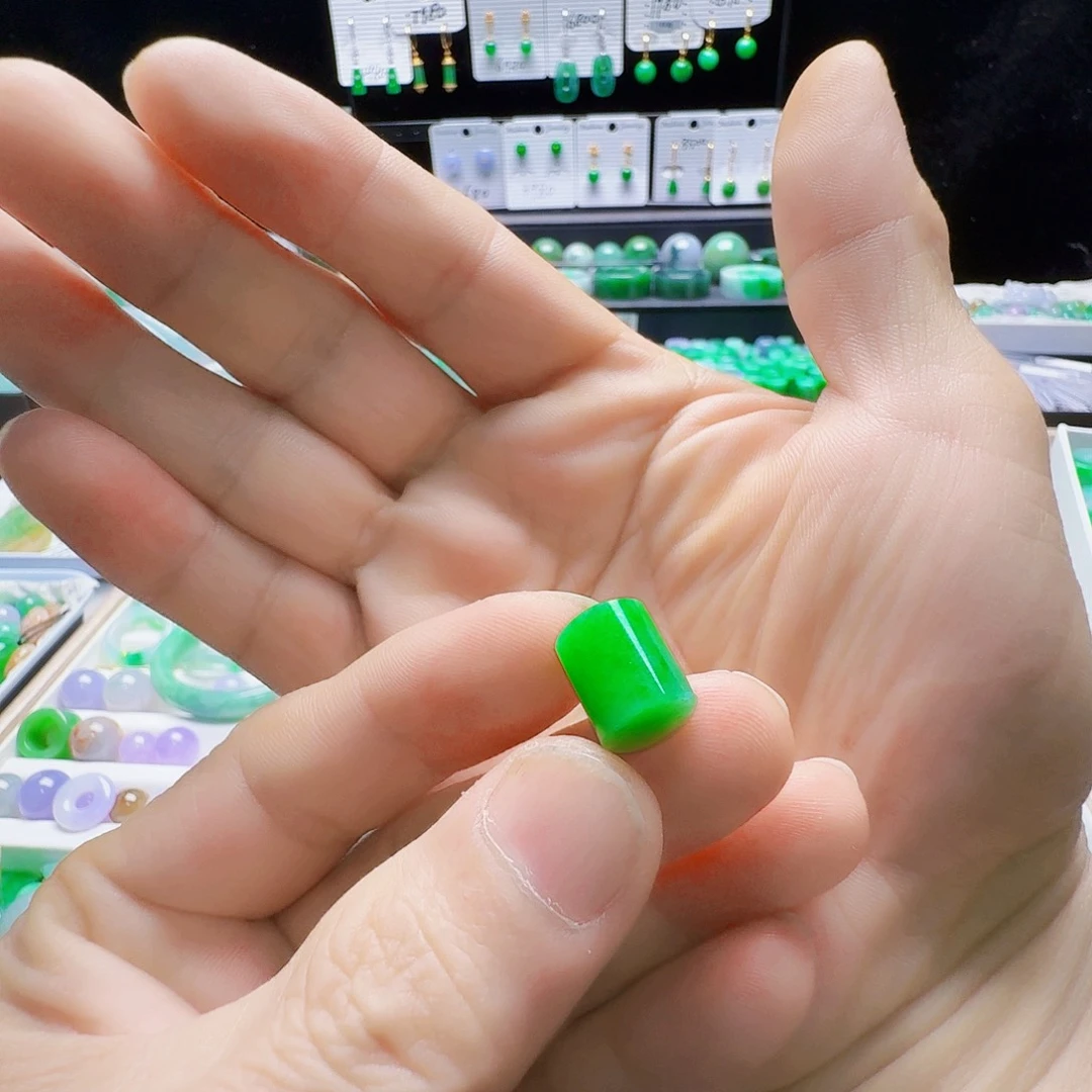 绘***生翡翠散珠阳绿桶珠