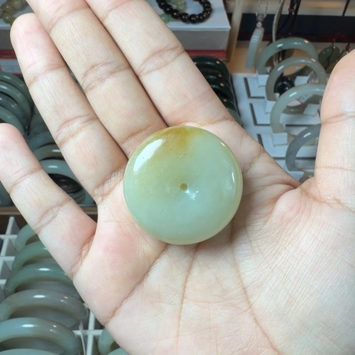 和田玉（糖玉）未镶嵌手链