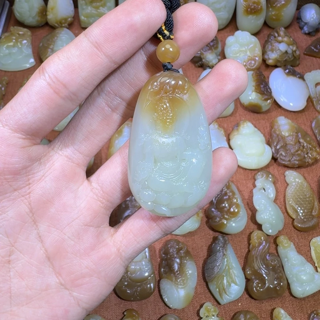 和田玉未镶嵌颈饰