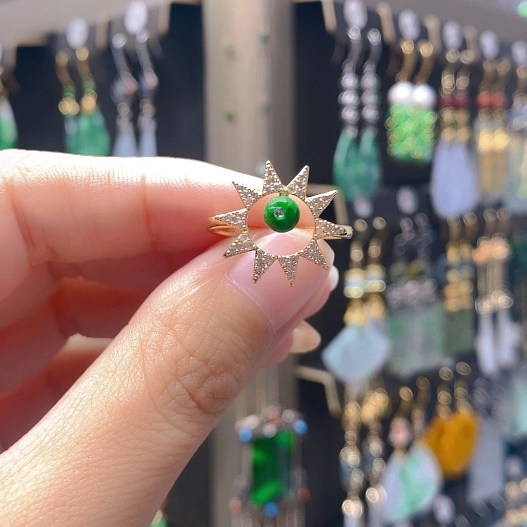 未镶嵌翡翠耳饰翡翠