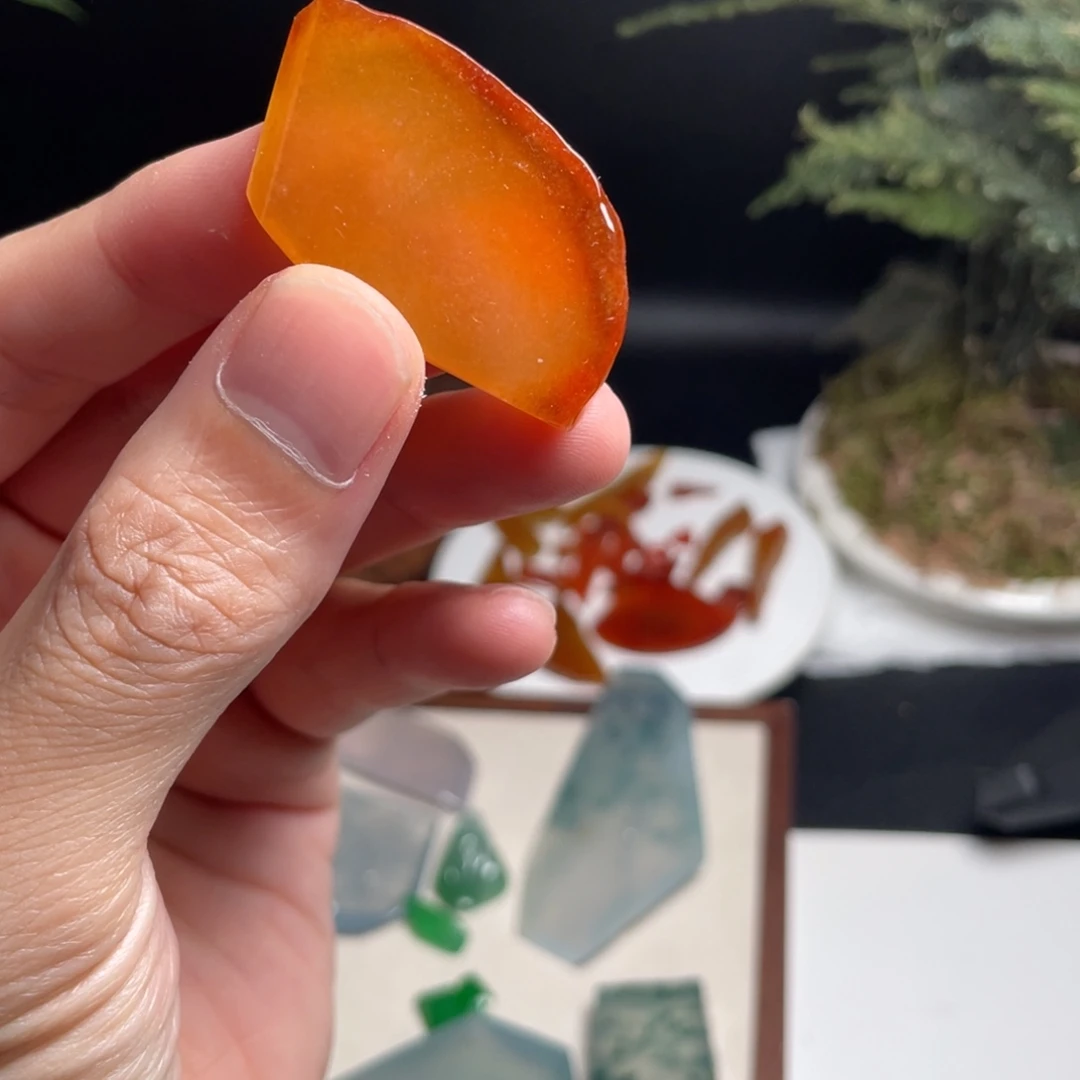 翡翠未镶嵌颈饰天然冰红黄翡