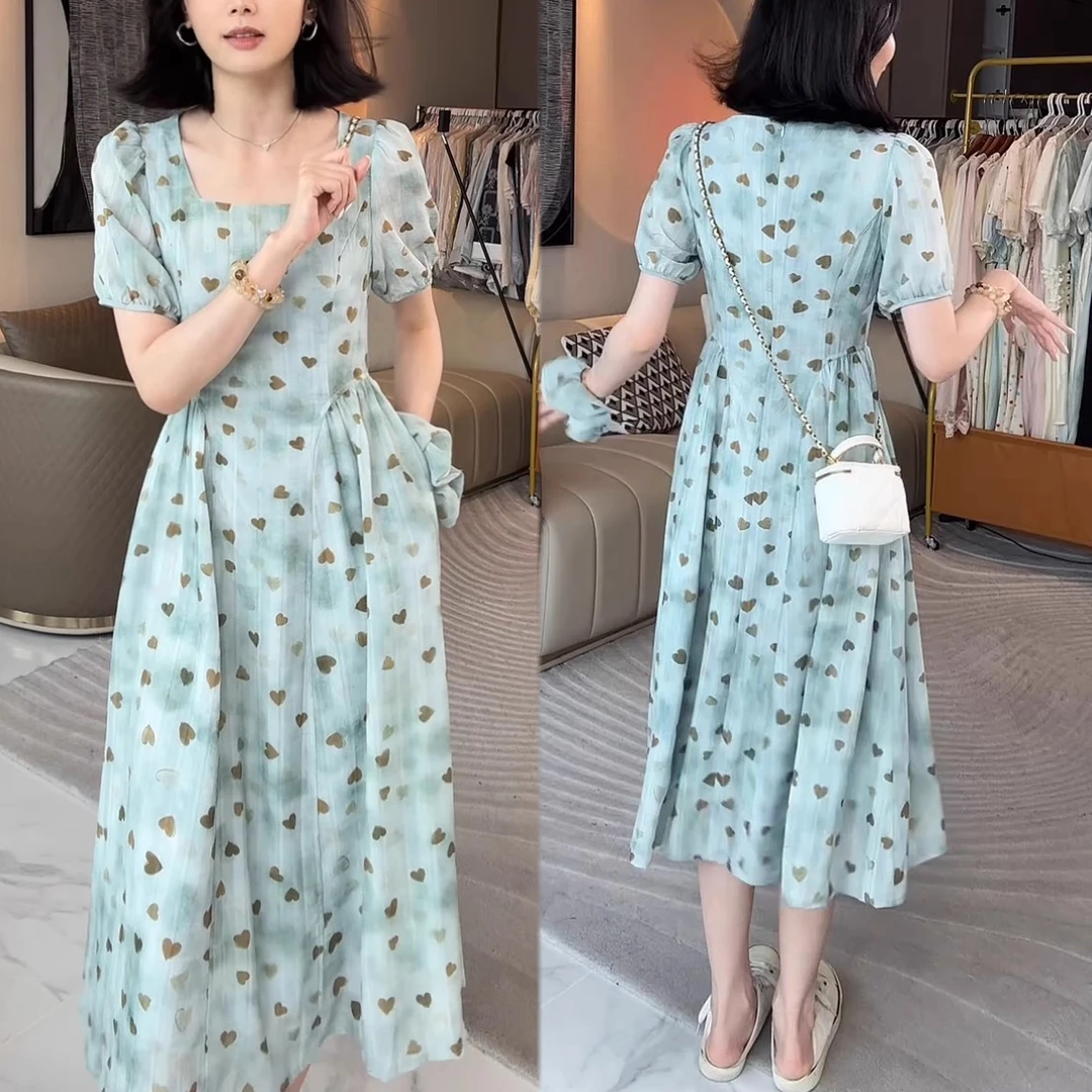 2025夏季新款韩版方领显瘦中长款裙子女气质小众设计感高腰连衣裙