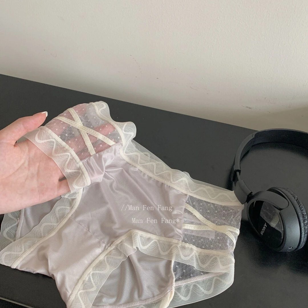 月光谬斯*日系轻奢绸缎内裤女中腰性感交叉带速干无痕蕾丝三角裤