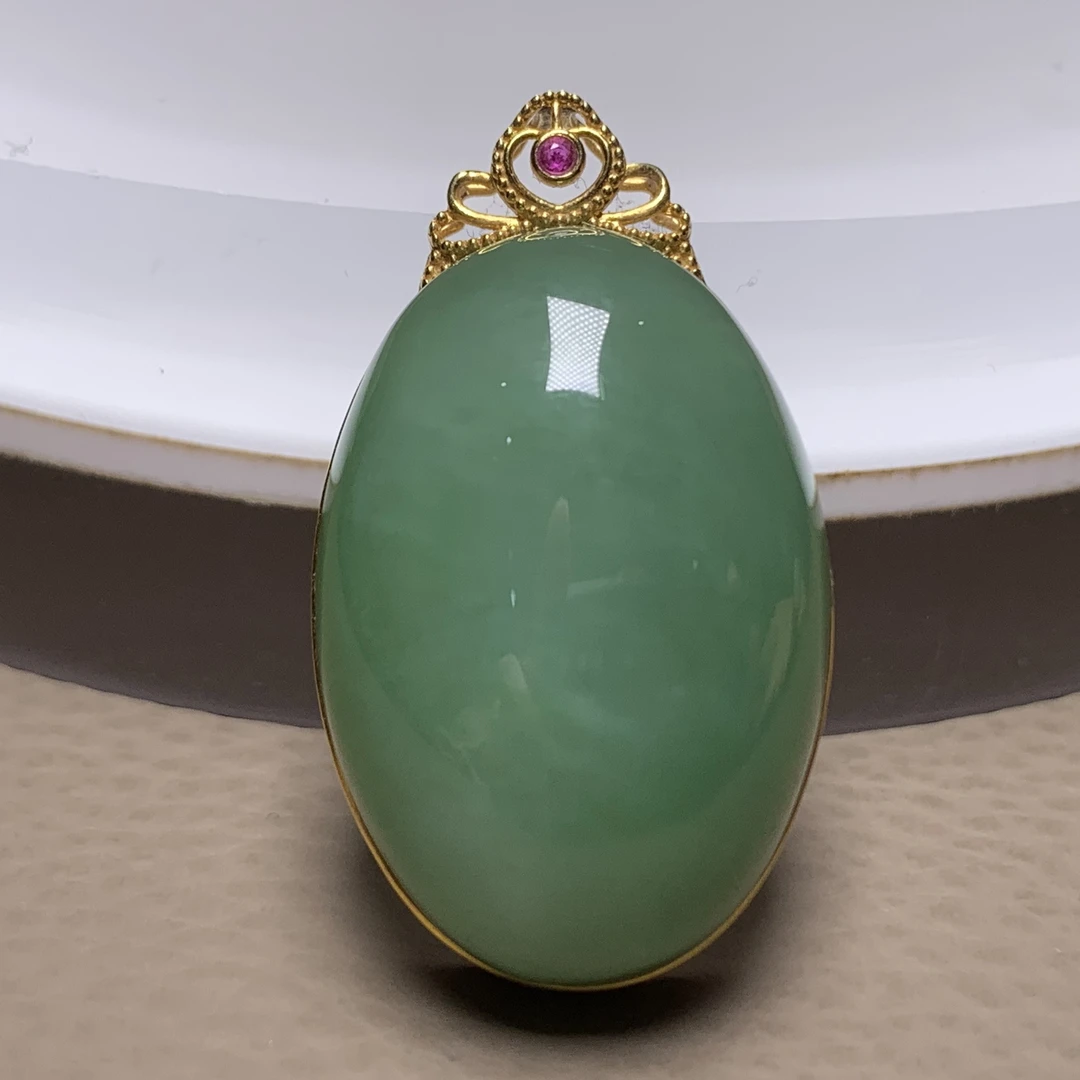 D1175珠宝玉石精选和田玉吊坠