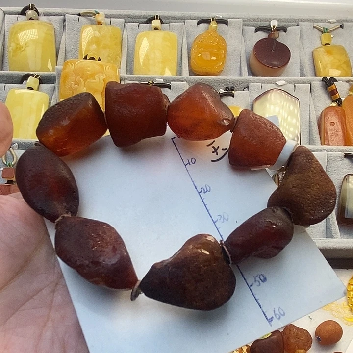 琥珀未镶嵌珠宝奇石