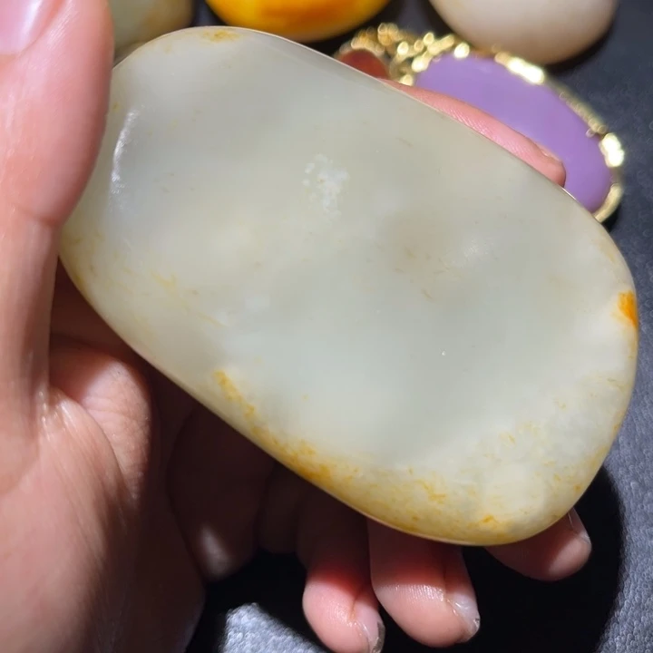 和田玉未镶嵌珠宝奇石