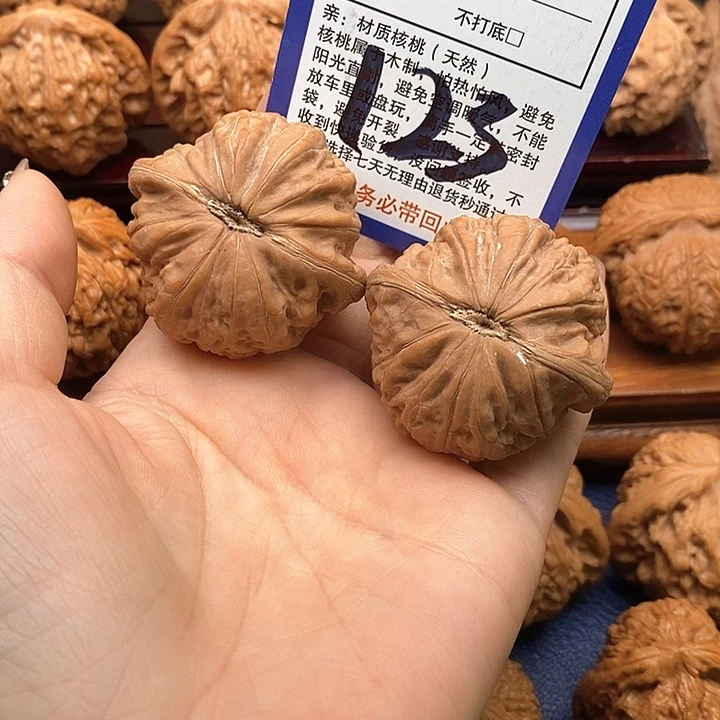 桃核吊坠铁锤狮子头43