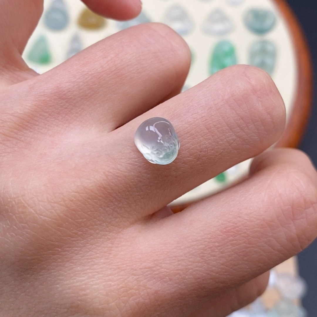 翡翠颈饰未镶嵌金蟾