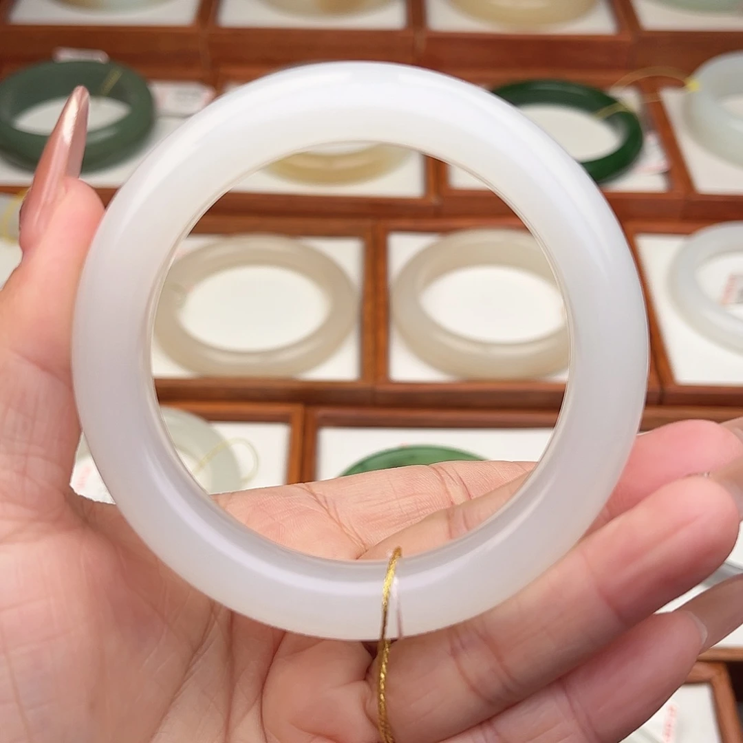 和田玉未镶嵌手镯57.2