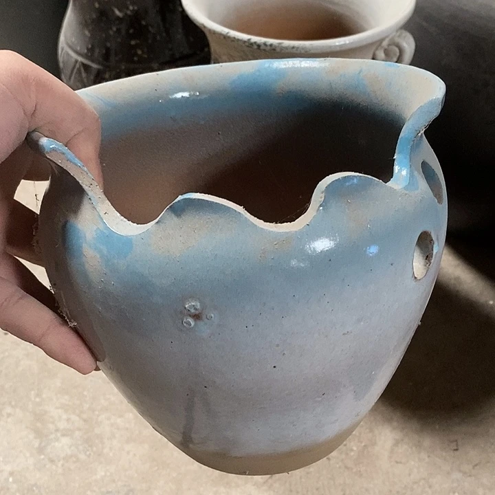 瑕疵，口18高度18。。。。。