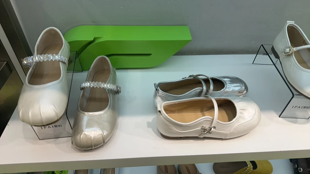 爱拍新款软底舒服凉鞋（备注编码）