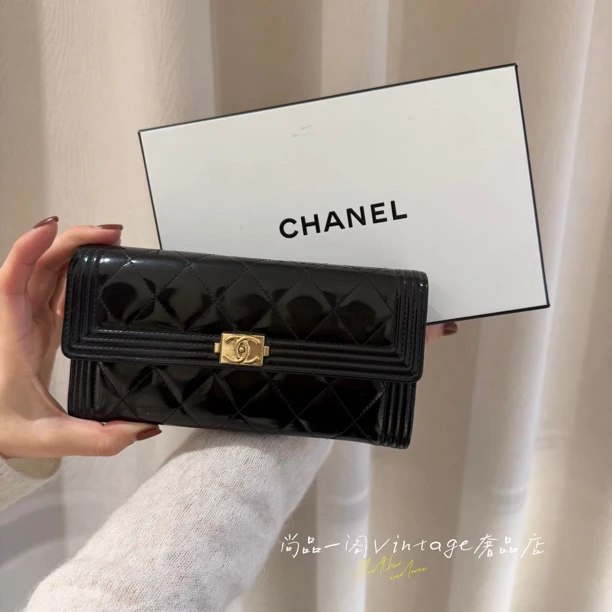 95新 Chanel/香奈儿 尚品一阁/黑色漆皮钱包