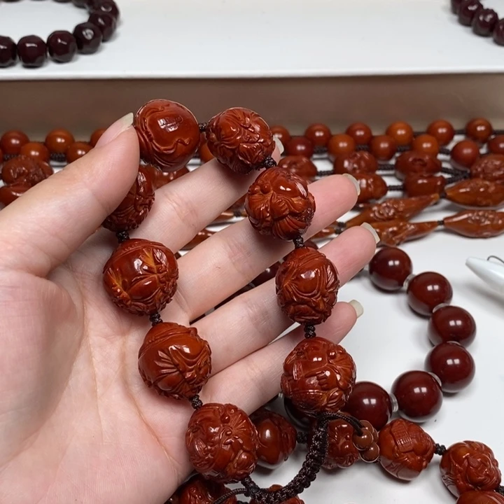 影***子橄榄核雕刻工艺的发展