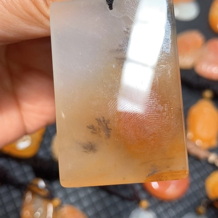 石英质玉（黄龙玉）未镶嵌黄龙玉