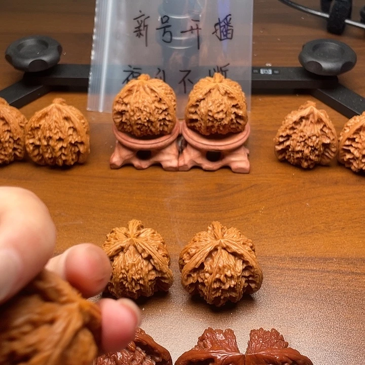 余***部哈哈哈哈哈哈哈哈