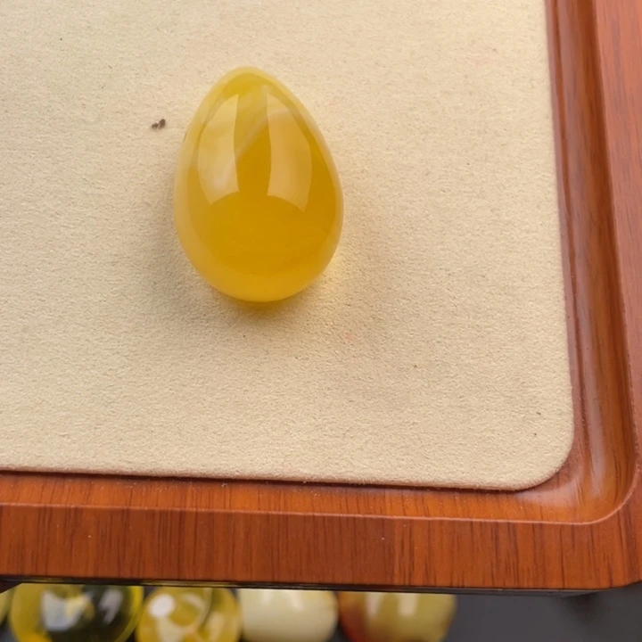 未镶嵌琥珀裸石好