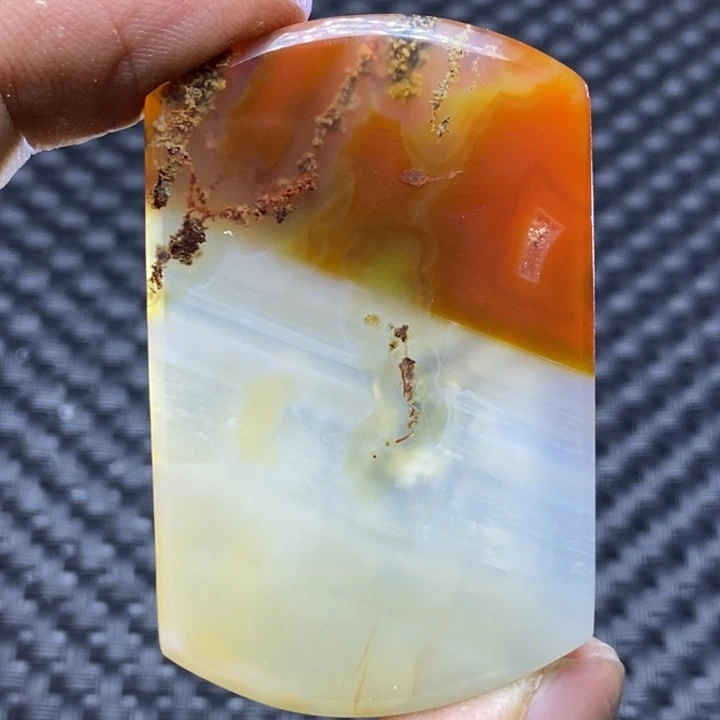 玛瑙/玉髓颈饰未镶嵌老*