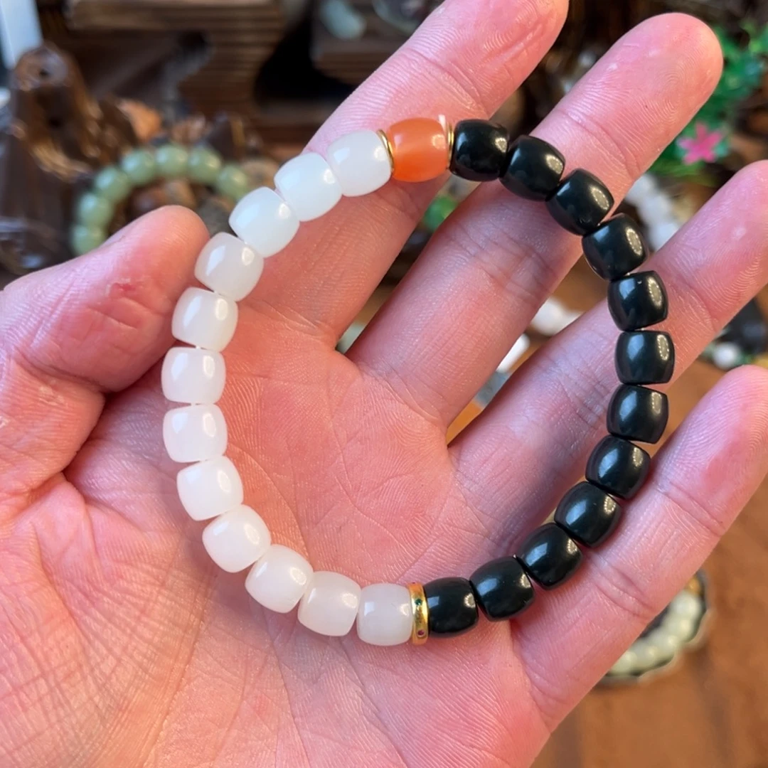 山***峰和田玉未镶嵌手链