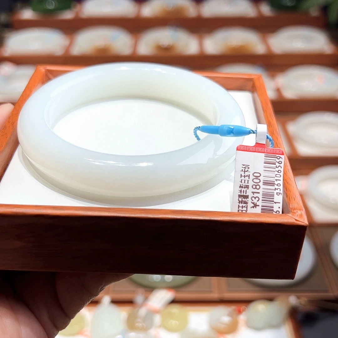 和田玉手镯未镶嵌60+