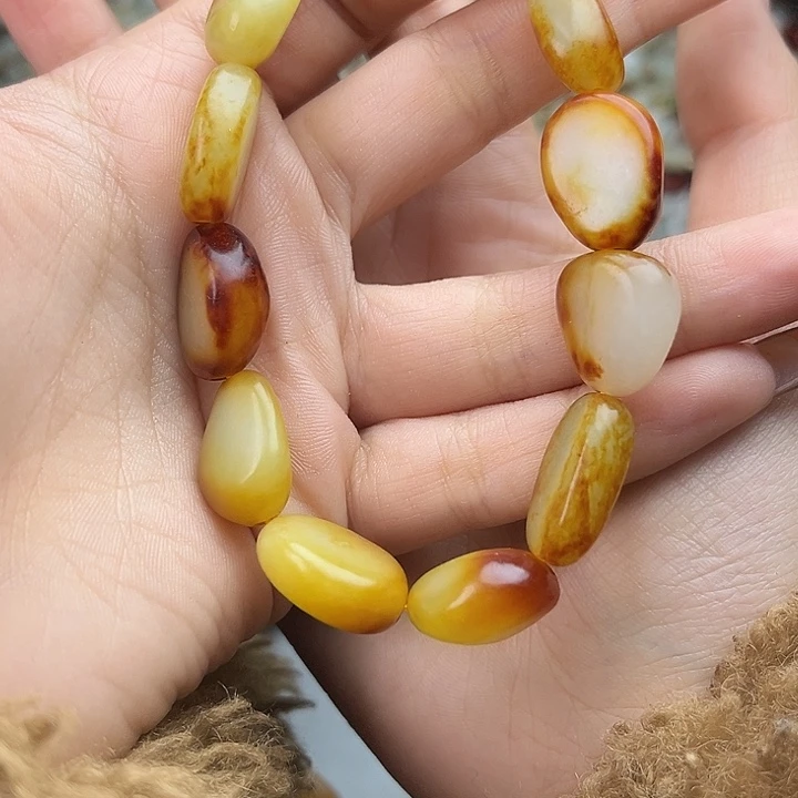 和田玉（糖玉）未镶嵌手链