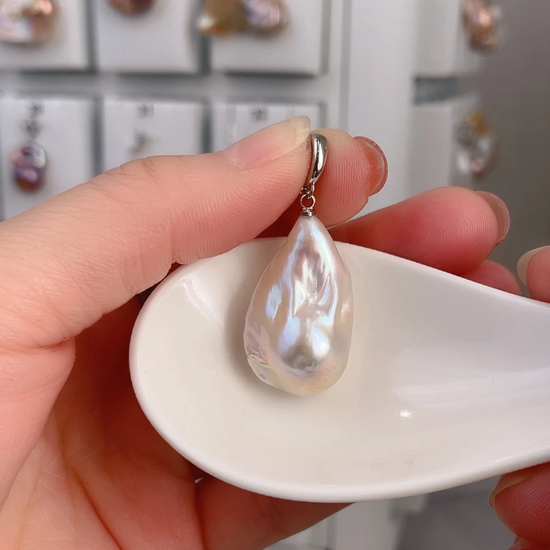 淡水珍珠颈饰银S925镶嵌S****。