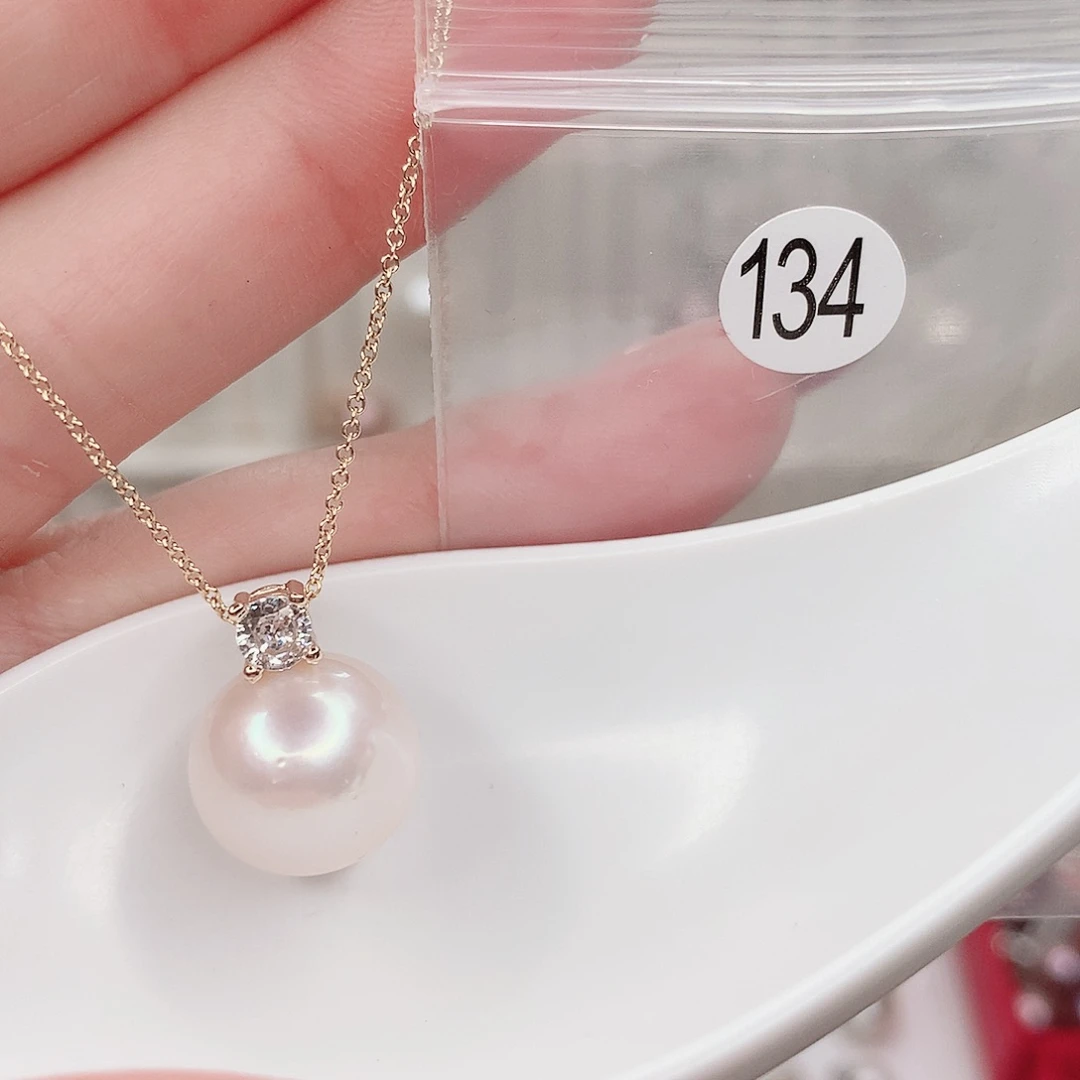 淡水珍珠吊坠(赠链)合金